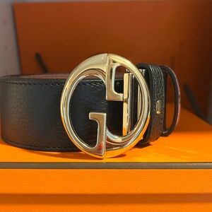 Reversible pink and black Gucci belt 38”